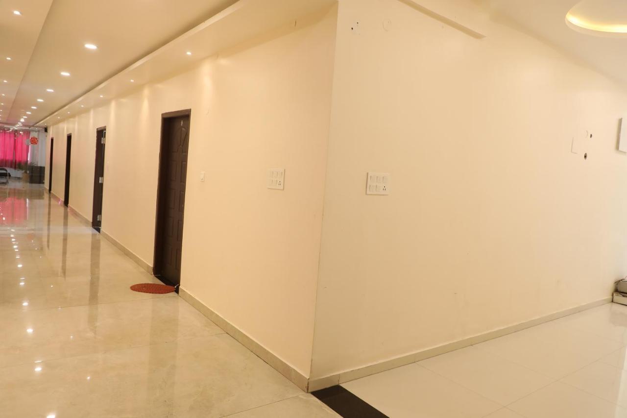 Hotel Shri Siddhivinayak Bina-Etawa Extérieur photo