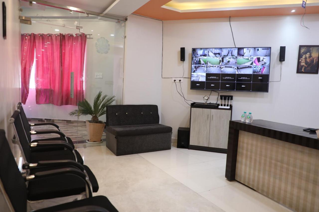 Hotel Shri Siddhivinayak Bina-Etawa Extérieur photo