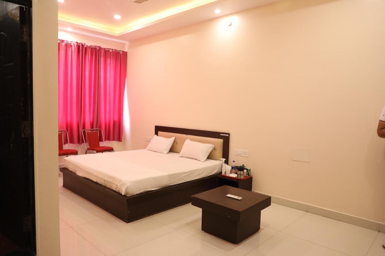 Hotel Shri Siddhivinayak Bina-Etawa Extérieur photo